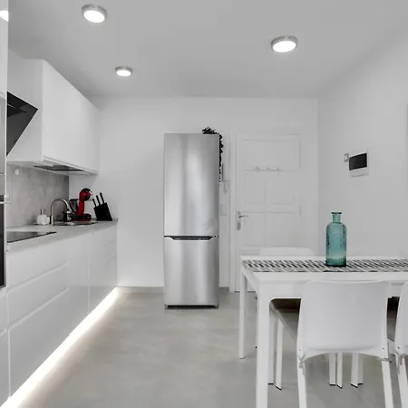 7even Apartment *